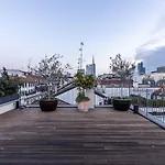 Moscova Elegance And Modern Design With Rooftop