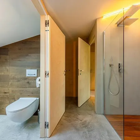 Moscova Elegance And Modern Design With Rooftop شقة