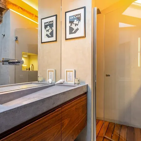 Moscova Elegance And Modern Design With Rooftop Apartman *